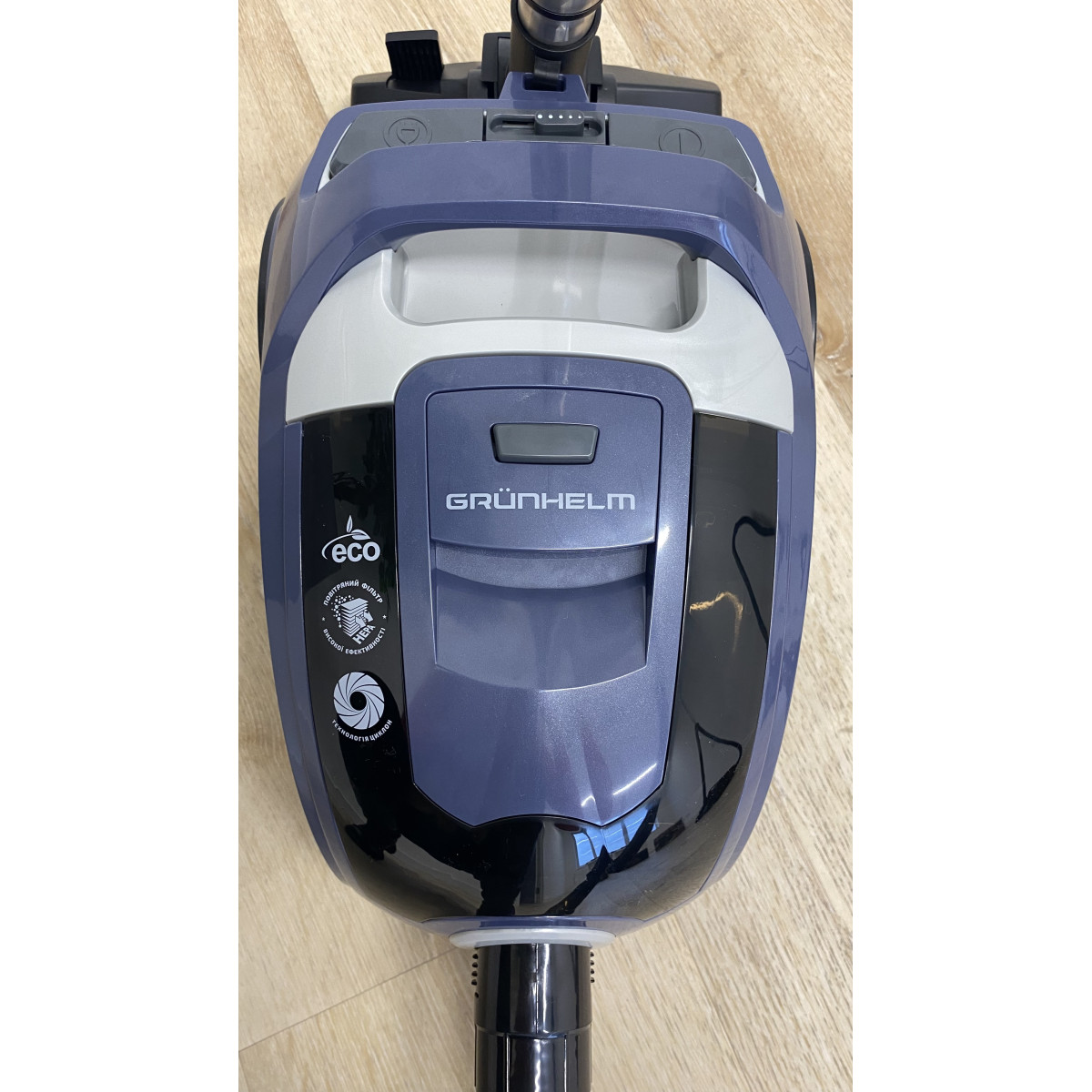 Пилосос GVC-720RS Grunhelm