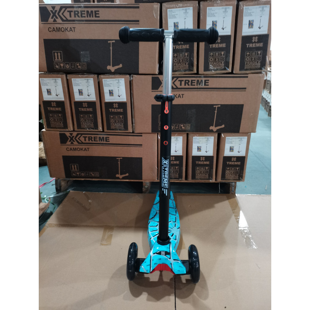 Детский самокат X-TREME KS-209W голубой