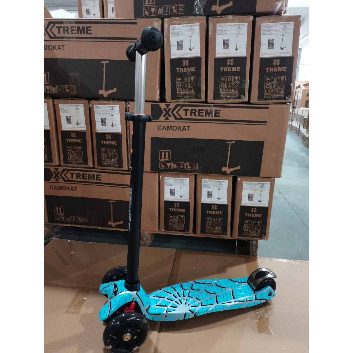 Детский самокат X-TREME KS-209W голубой