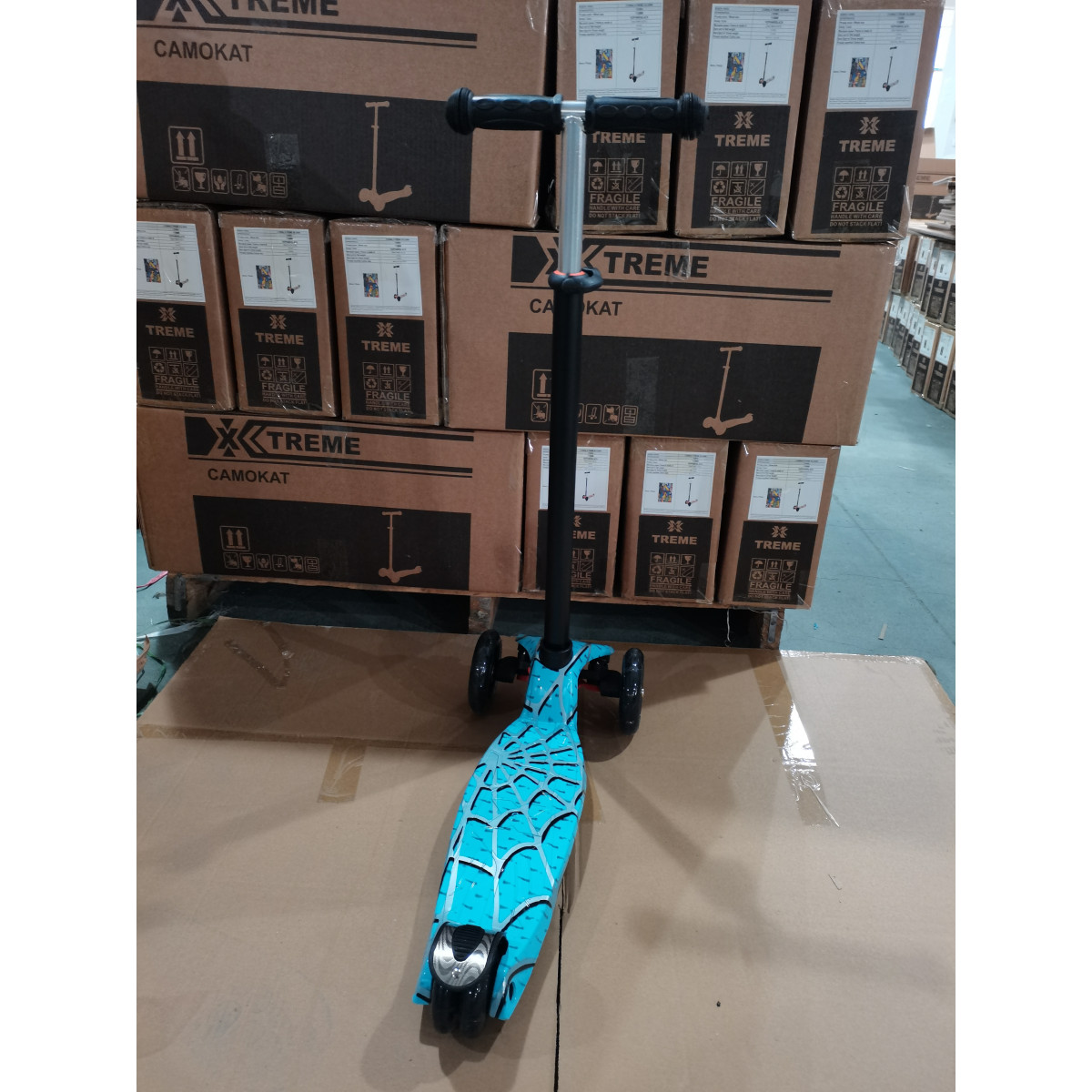 Детский самокат X-TREME KS-209W голубой