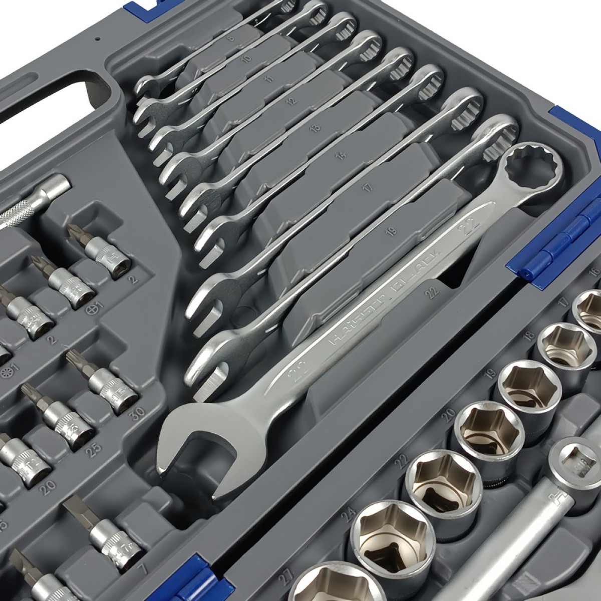 Набір інструментів професійний 1/4" і 1/2" 82 од. Haisser BLACK 70253