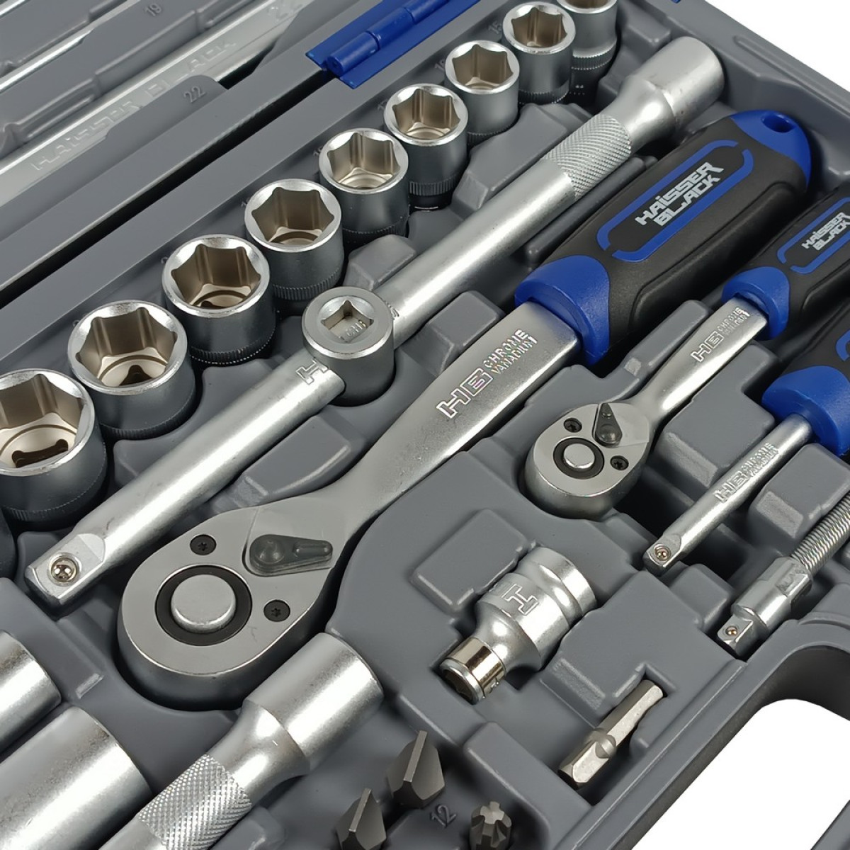 Набір інструментів професійний 1/4" і 1/2" 82 од. Haisser BLACK 70253