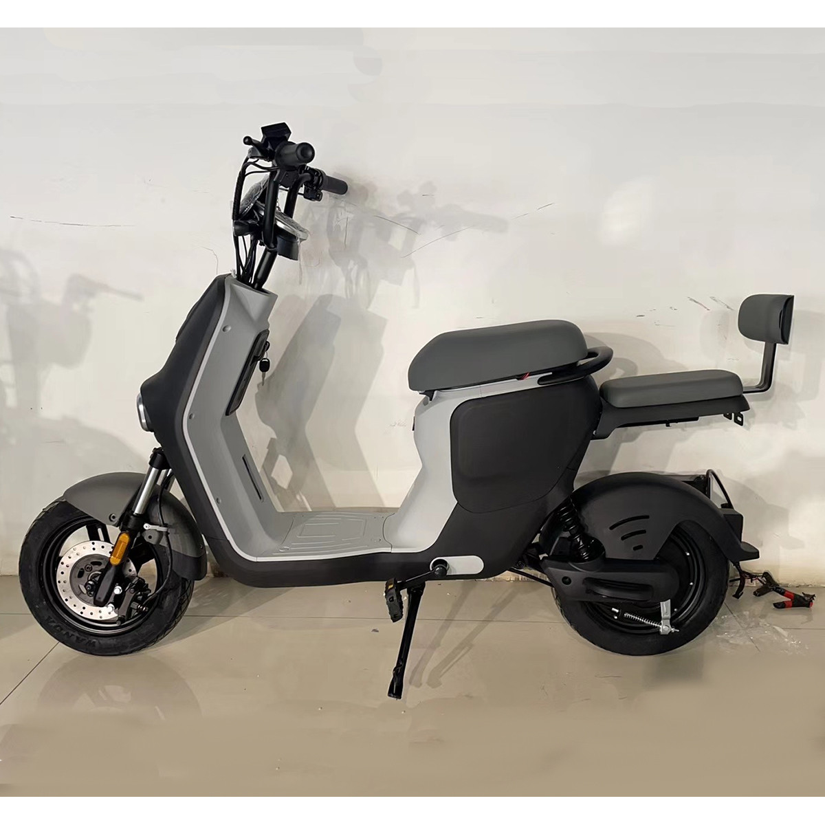 Велоскутер акумуляторний FORTE SPIN Чорний