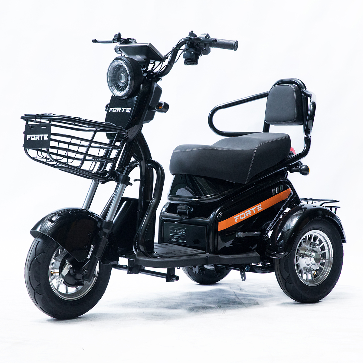 Трицикл аккумуляторный Forte S1-P600 Черный