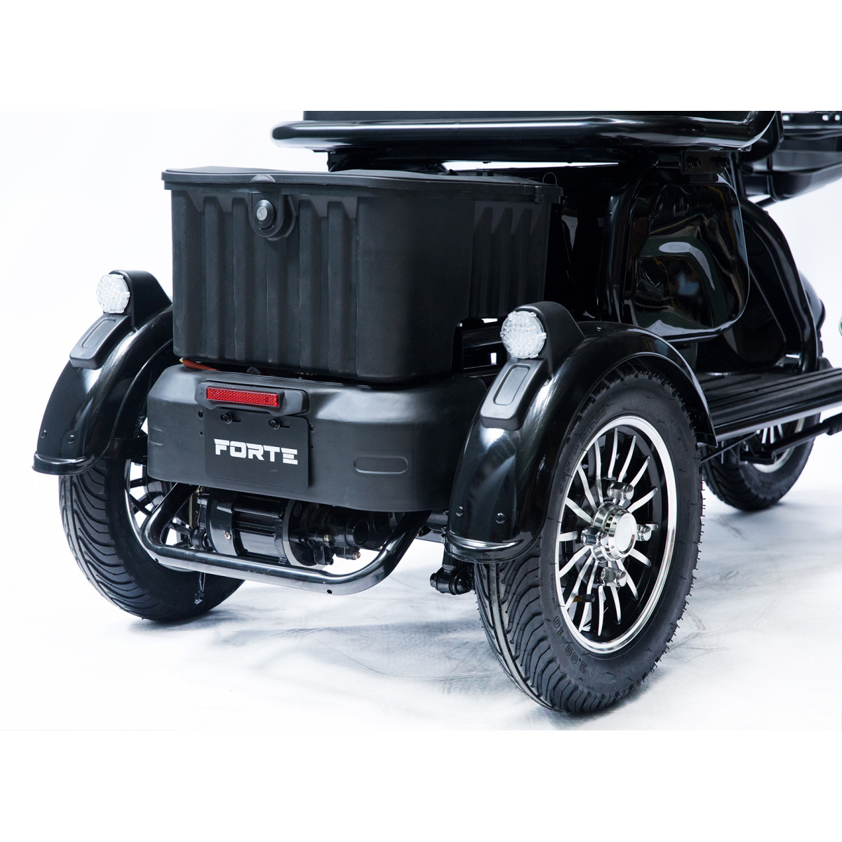 Трицикл акумуляторний Forte Family-P1000 Чорний