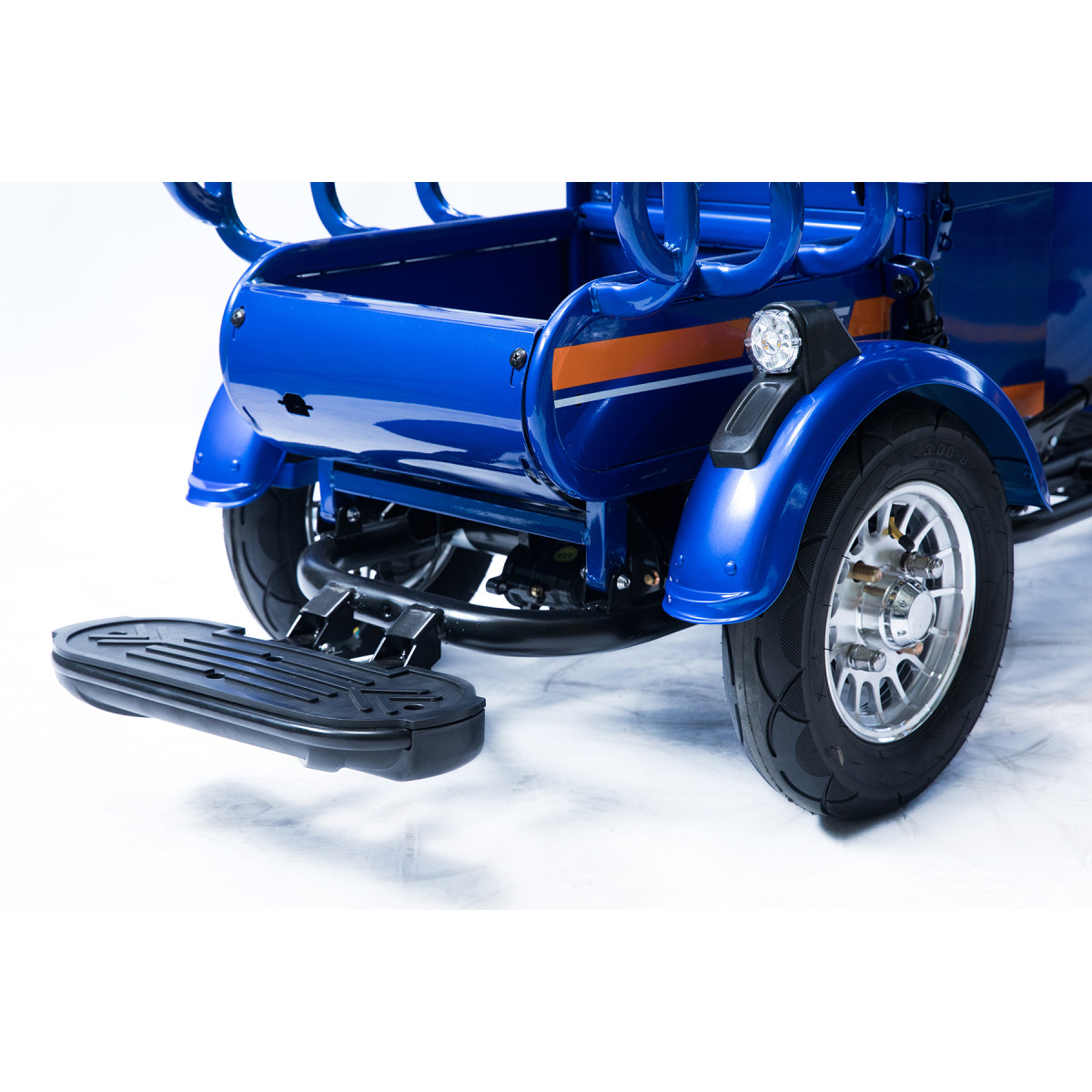 Трицикл акумуляторний Forte CARGO-P650 Синій