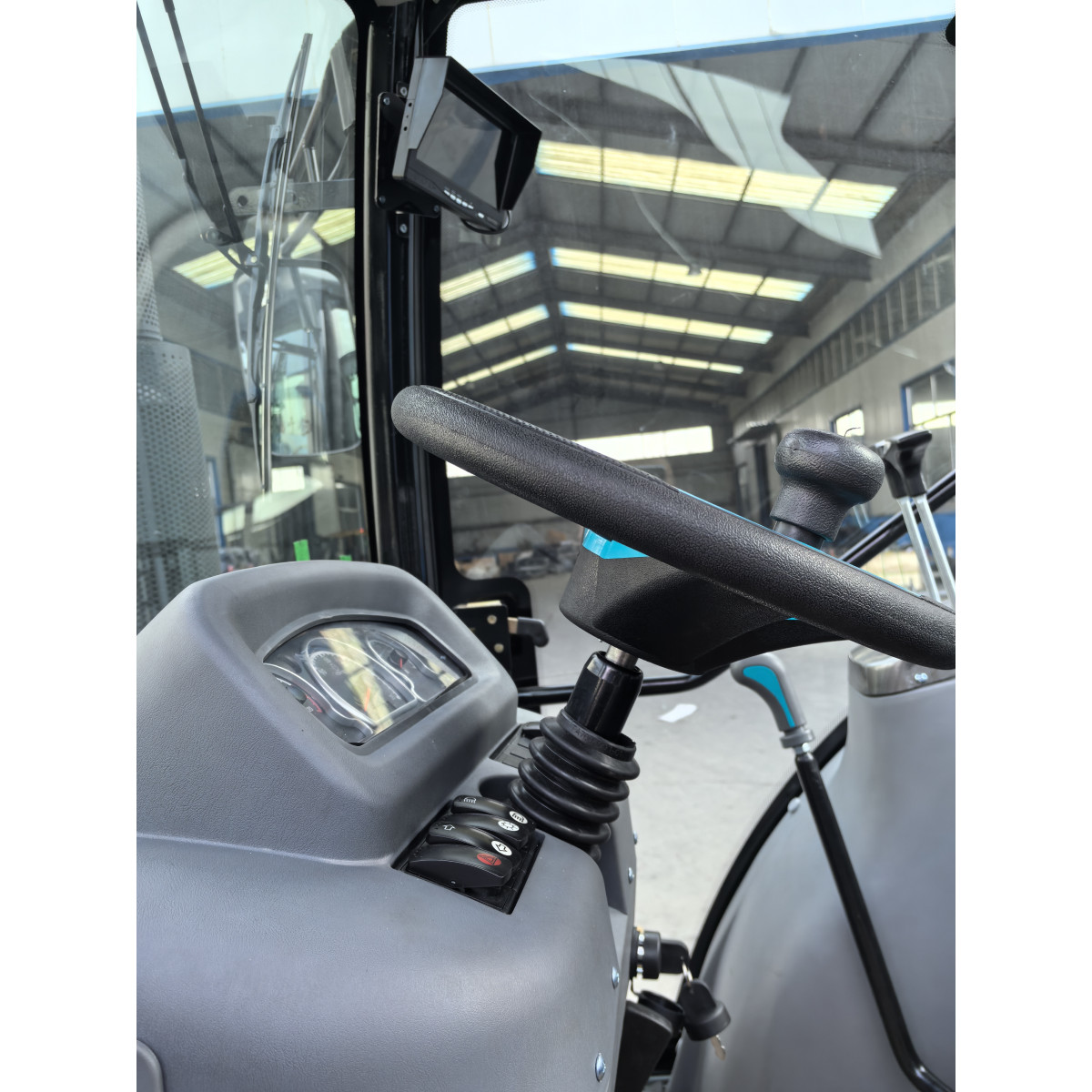 Минитрактор RD-404С Forte с кабиной