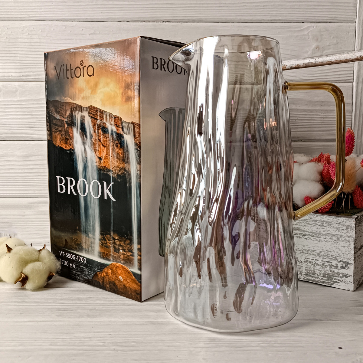 Глечик скляний VT-5906-1700 Brook 1,7L Vittora