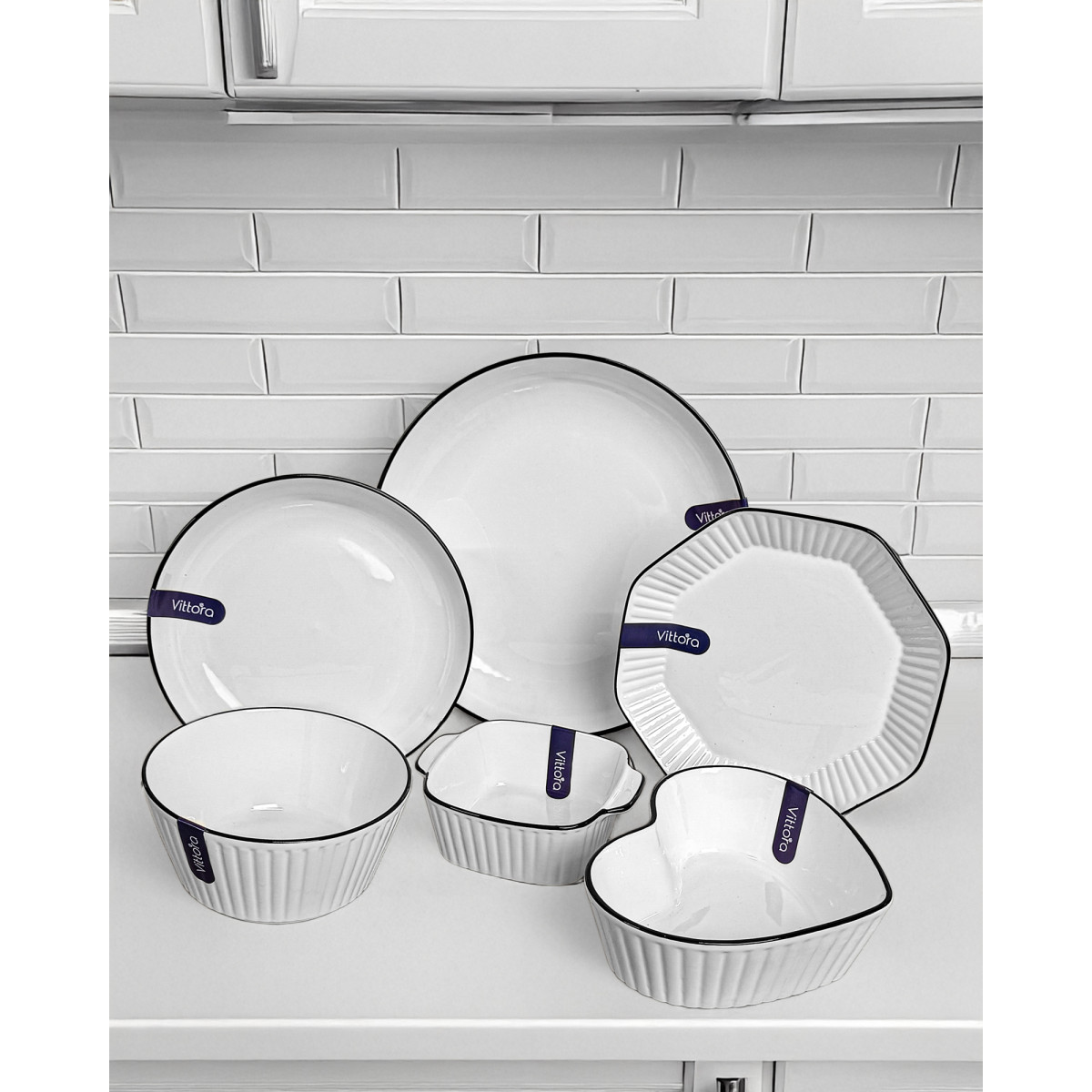 Салатник у формі серця VT-P-2178VA Вавилон Vittora 178 мм