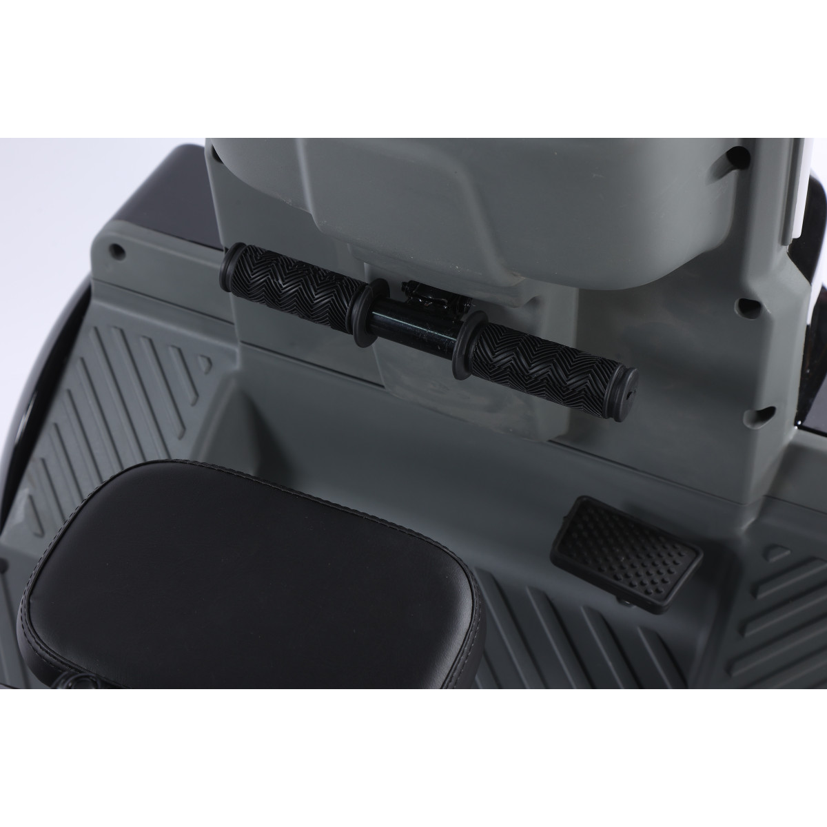 Трицикл аккумуляторный Forte SONIC-WN800B Красный
