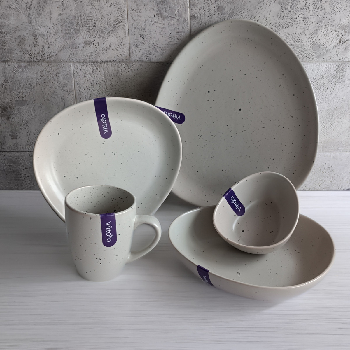 Тарелка десертная VT-P-1220EC Eclipse Vittora 220x204мм