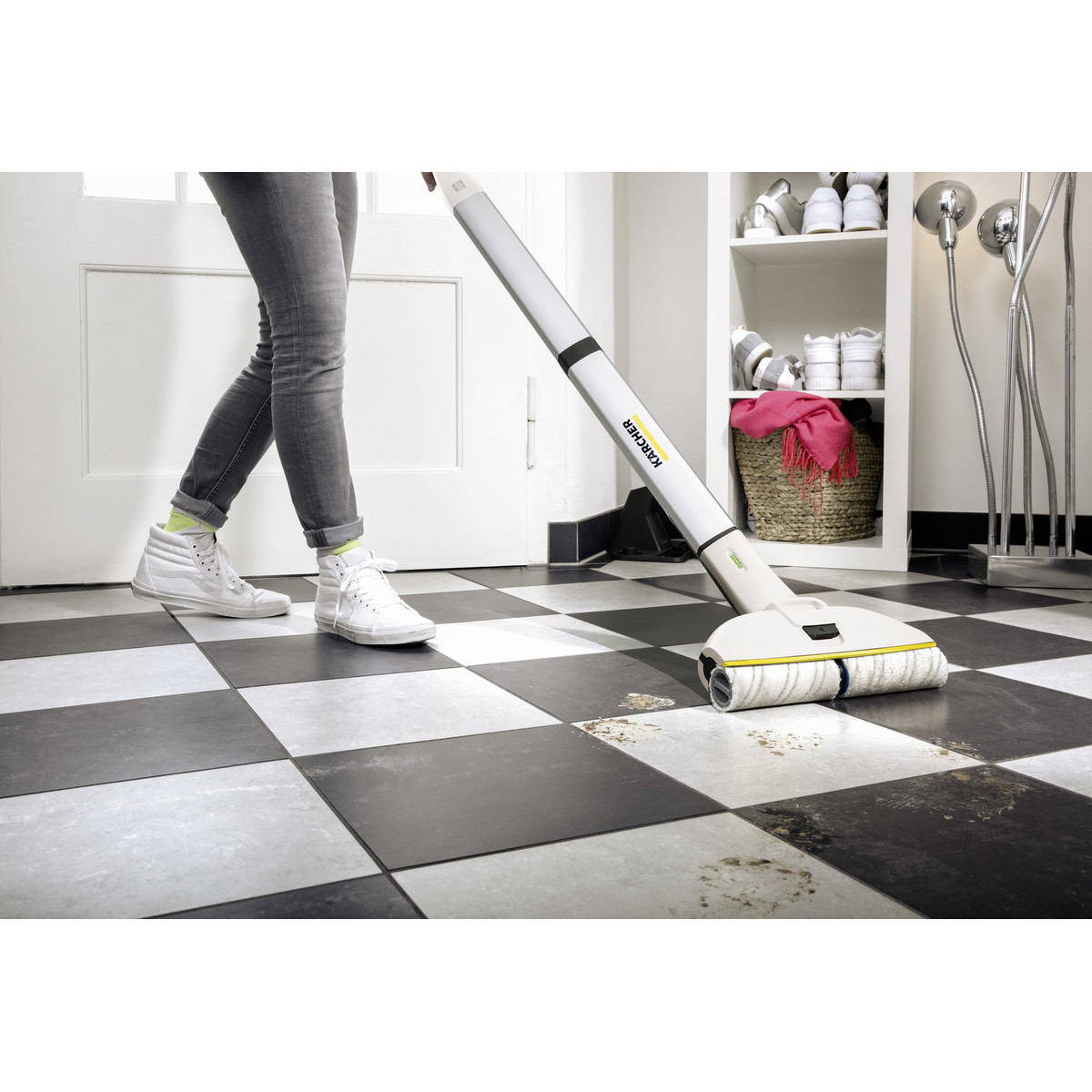 Моющий пылесос Karcher FC 3 Cordless Premium