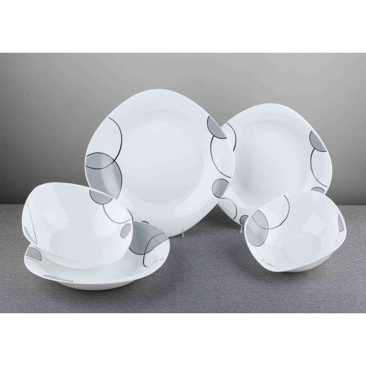 Салатник V-165Sgb Сірі бульбашки square Vittora 165 мм