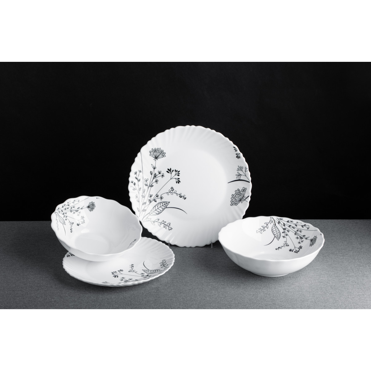 Салатник V-175BW Чорно-біле суцвіття Wave Vittora 175 мм