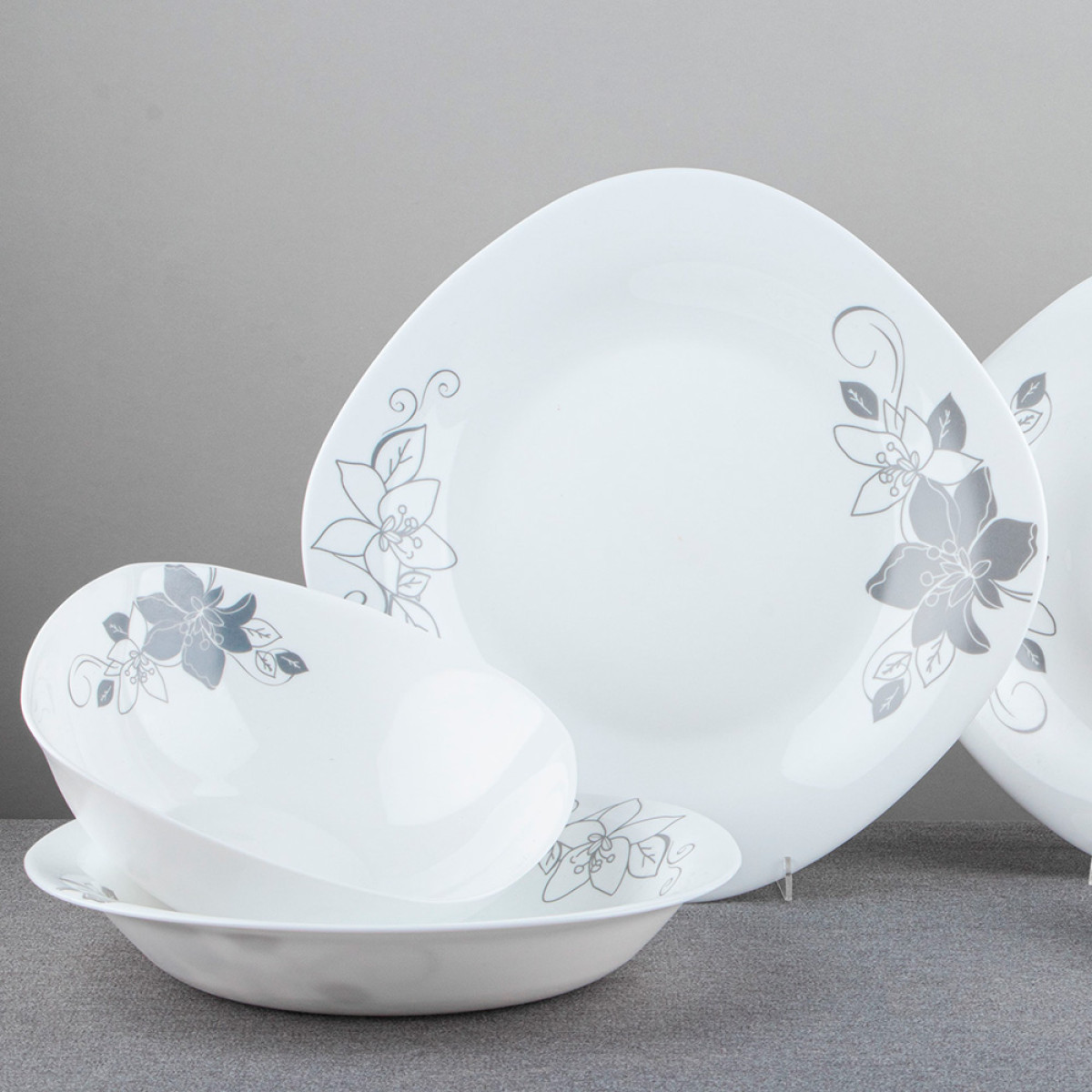 Салатник Тендітна лілія Square V-190Stl Vittora 190 мм