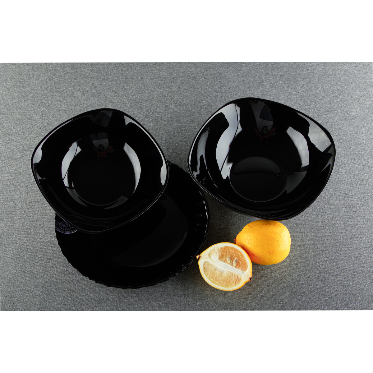 Тарелка десертная Black Square V-215Sbl Vittora 215 мм