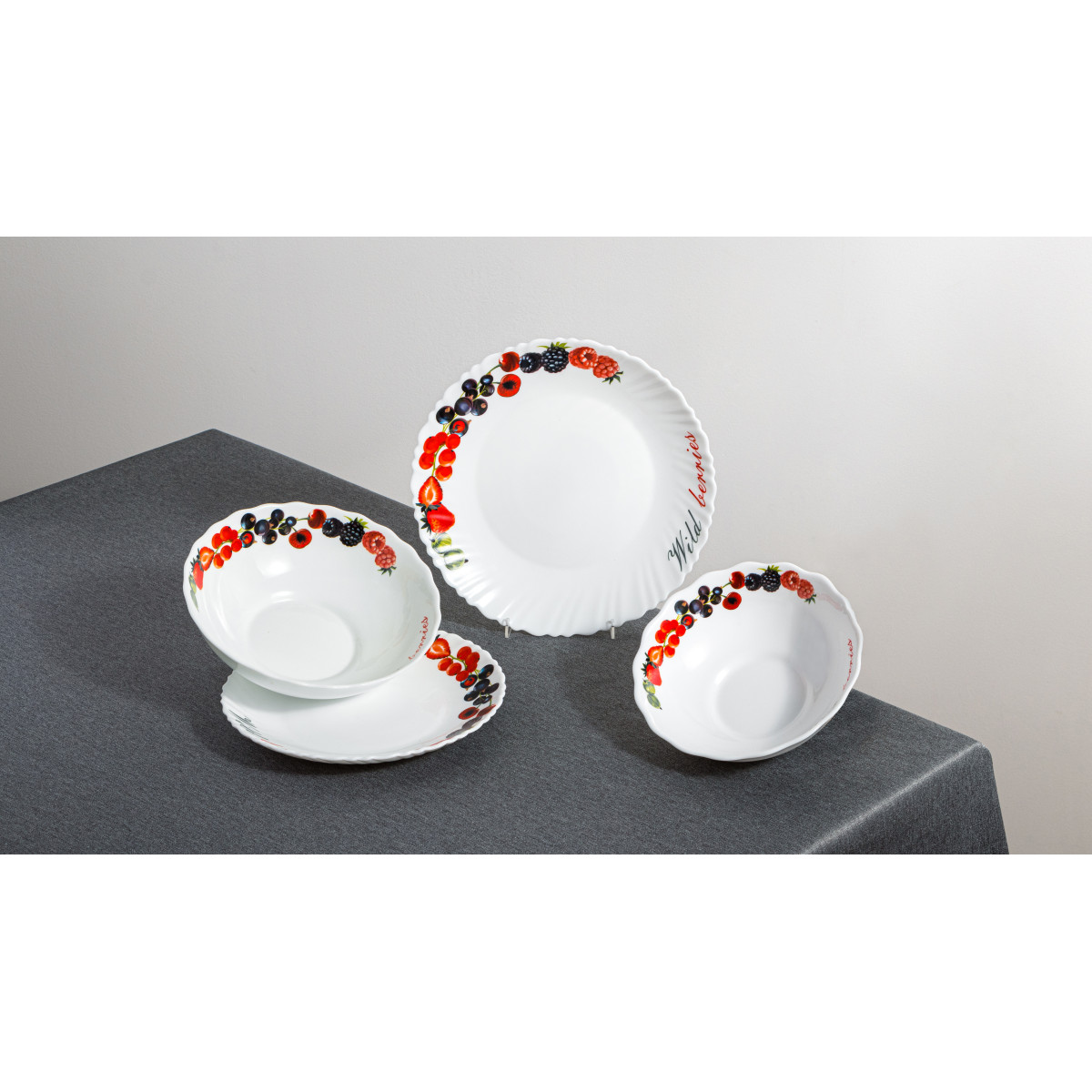 Тарілка обідня V-220SF Лісові ягоди wave Vittora 220 мм