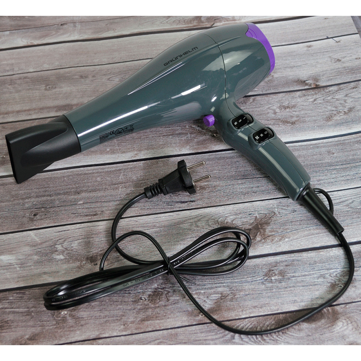 Фен Grunhelm GHD-538АС