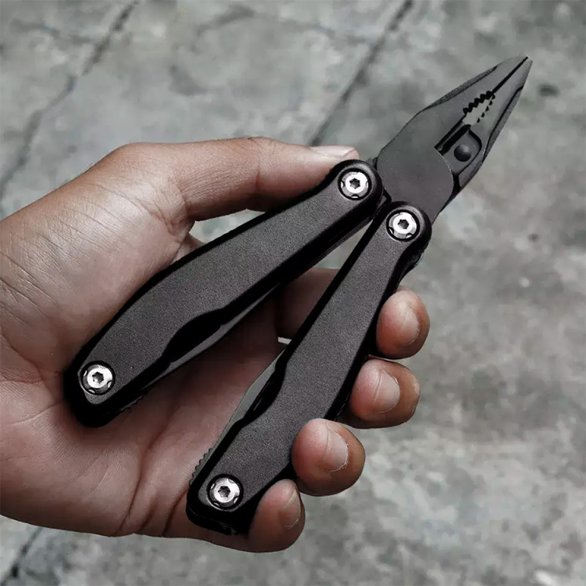 Мультитул 12 в 1 black- MFT-121PBW Werk