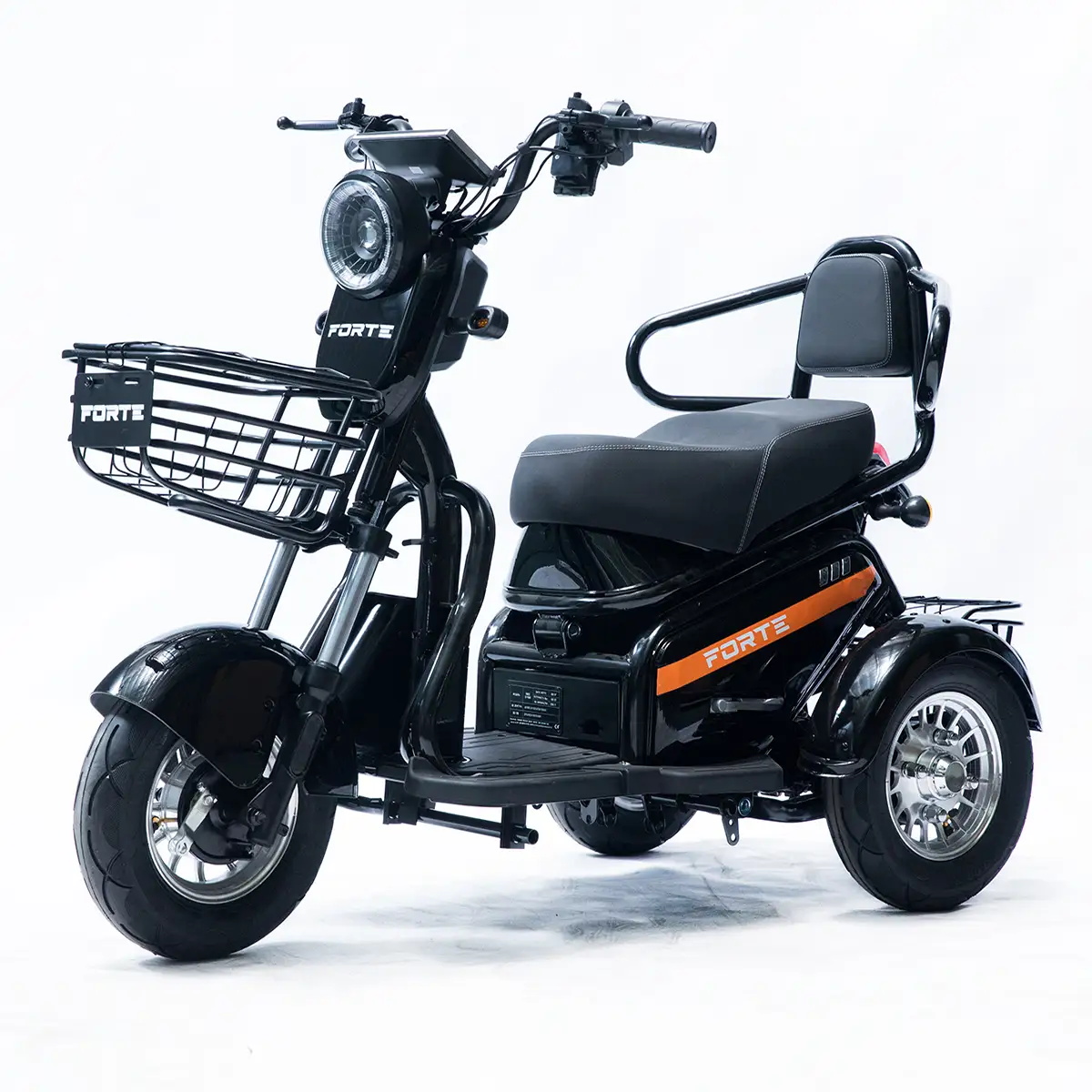 Трицикл акумуляторний Forte S1-P600 Чорний — купити за 39 405 грн