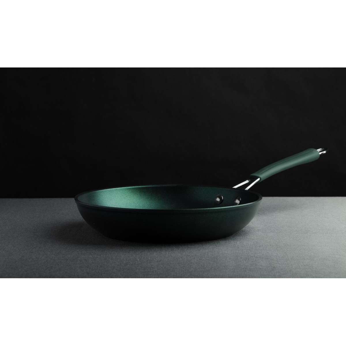 Сковорідка PR-2107-24 "EMERALD" 24x4,8 см TITANIUM PRO, PEPPER