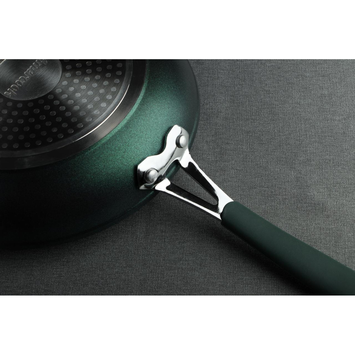 Сковорідка PR-2107-24 "EMERALD" 24x4,8 см TITANIUM PRO, PEPPER