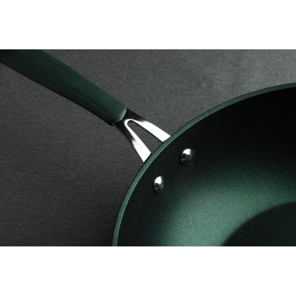 Сковородка PR-2108-30 "EMERALD" WOK 30x9,0 cм TITANIUM PRO, PEPPER