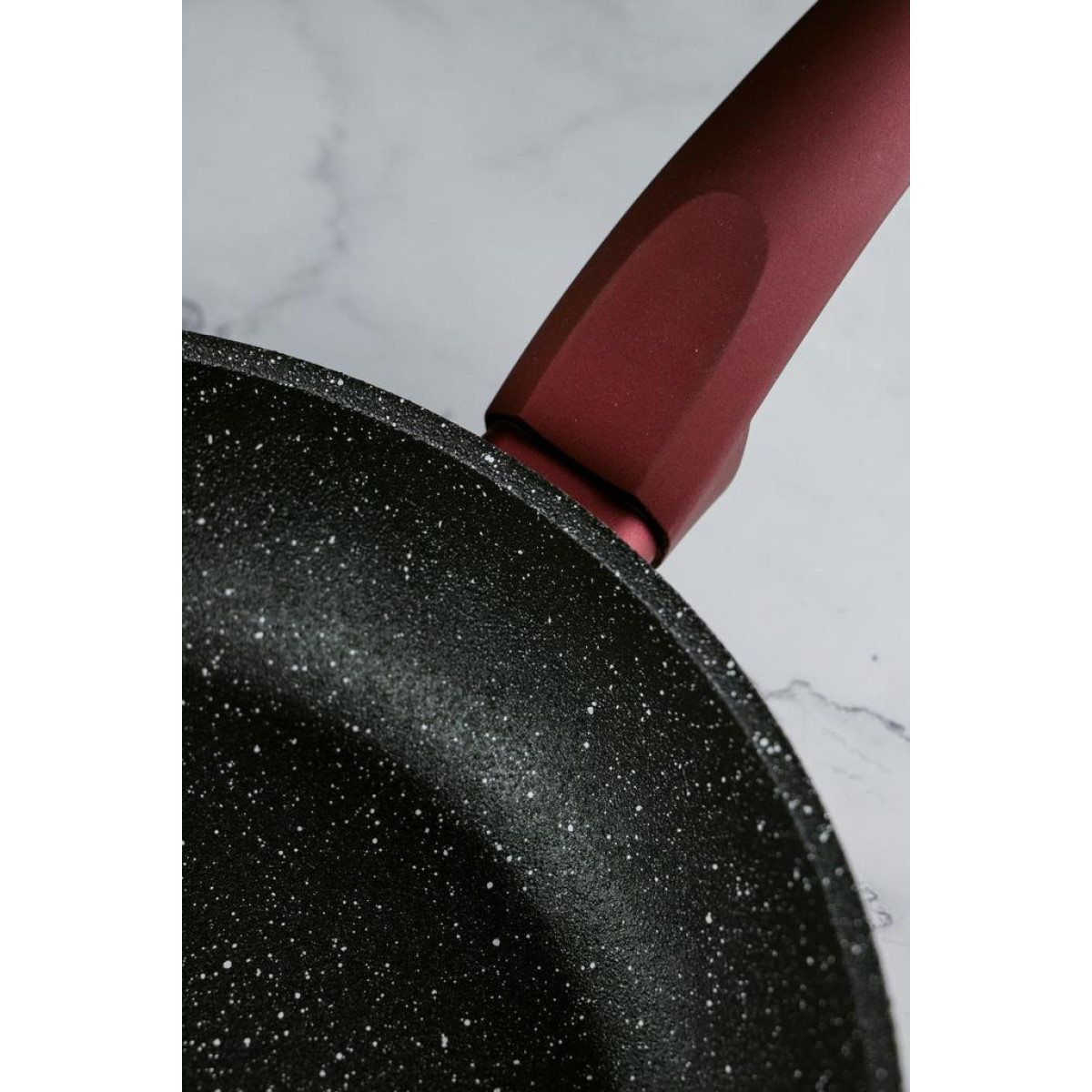 Сковорідка PR-2109-24 'CHERRY' LAVA-STONE 24x5,0 см, PEPPER